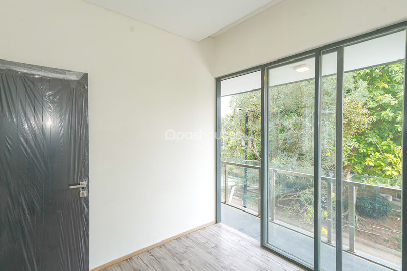 Golden Park 2 Blok R 17
