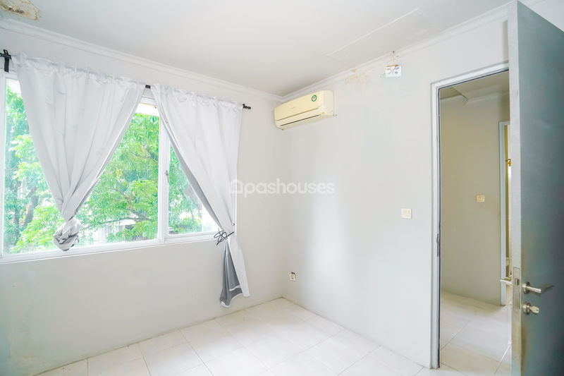 Komplek Mahogany Residence Depok Blok E10