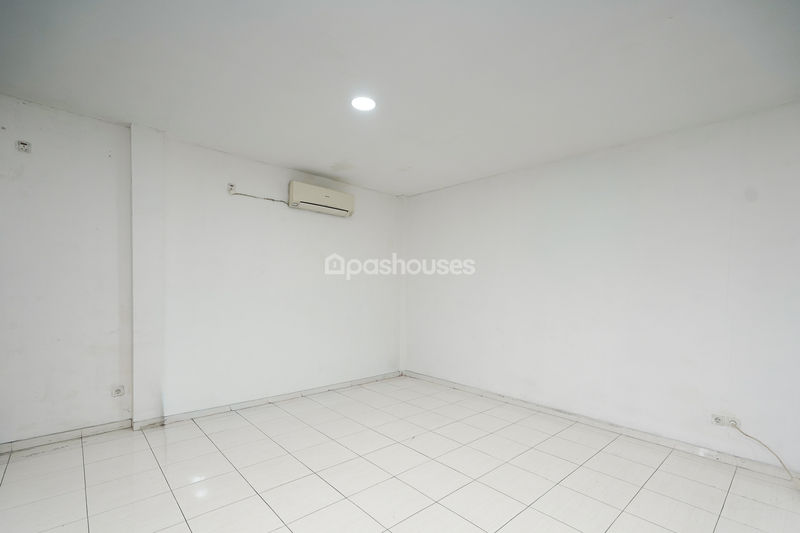 Jalan Kelapa Gading 2 No.3 Kramat Jati
