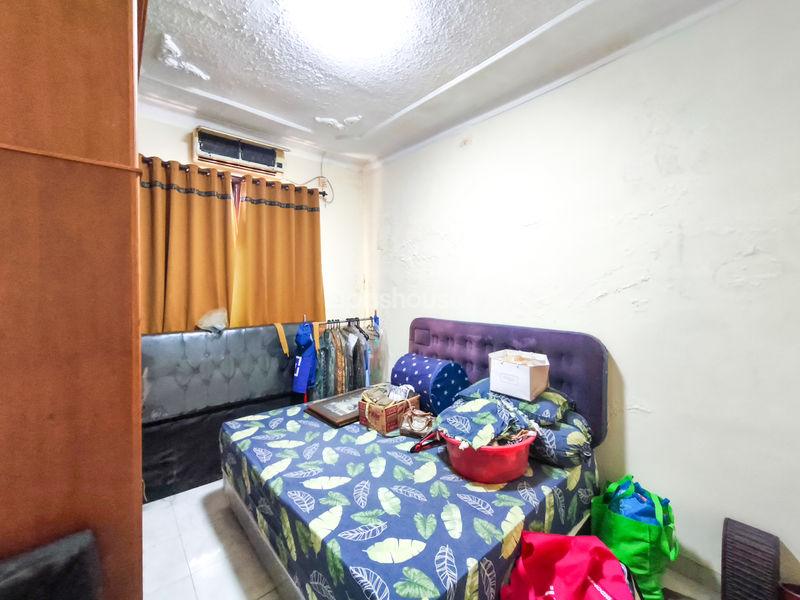 Jalan Alam Cirendeu Blok T11 No.9