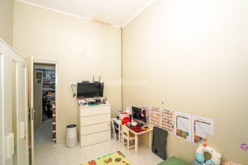 Bumi Cimanggis Indah Blok B2 No.15