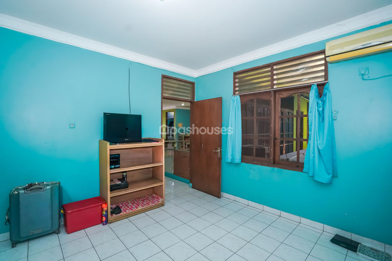 Perumahan Villa Cibubur Indah Blok V2 No.11