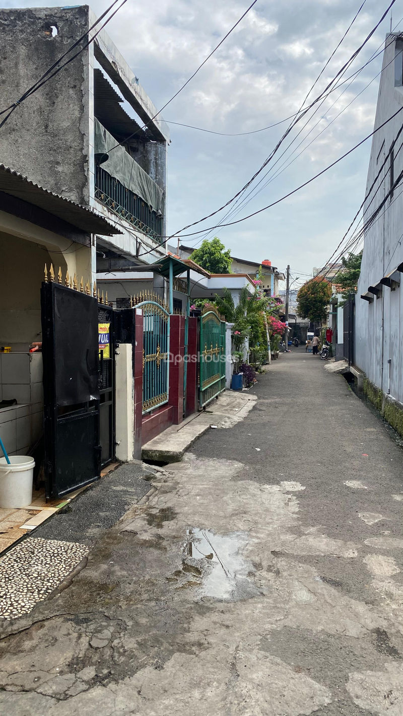 Jalan Kayu Tinggi Jakarta Timur