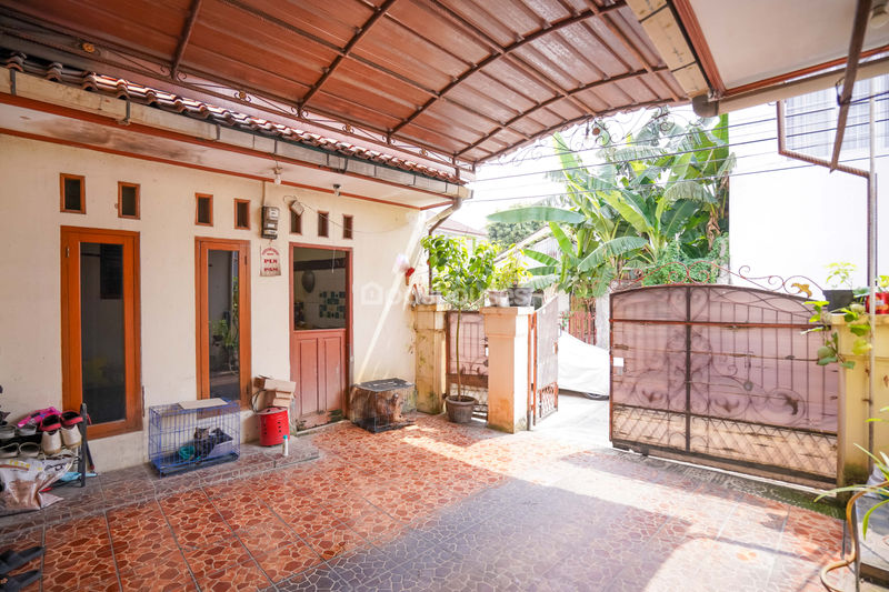 Jalan Mahoni 2