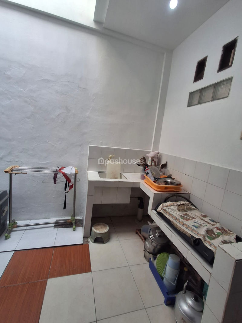 Jalan Rajawali Depok
