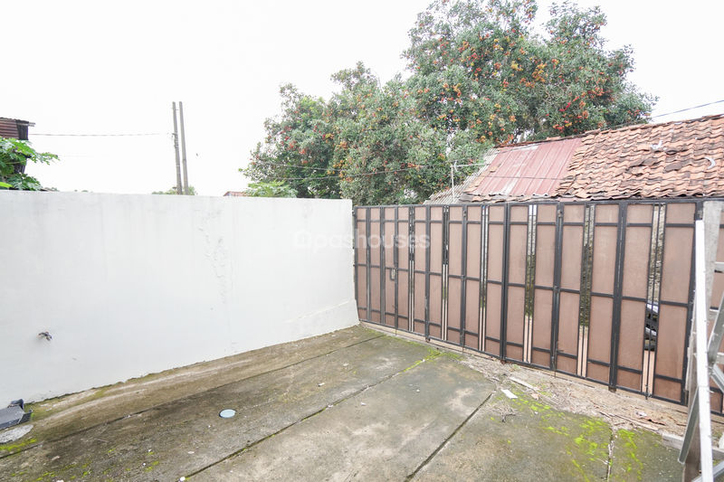 Jalan Tenggilis Bekasi