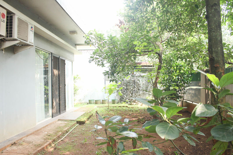 Jalan Purwaraya I
