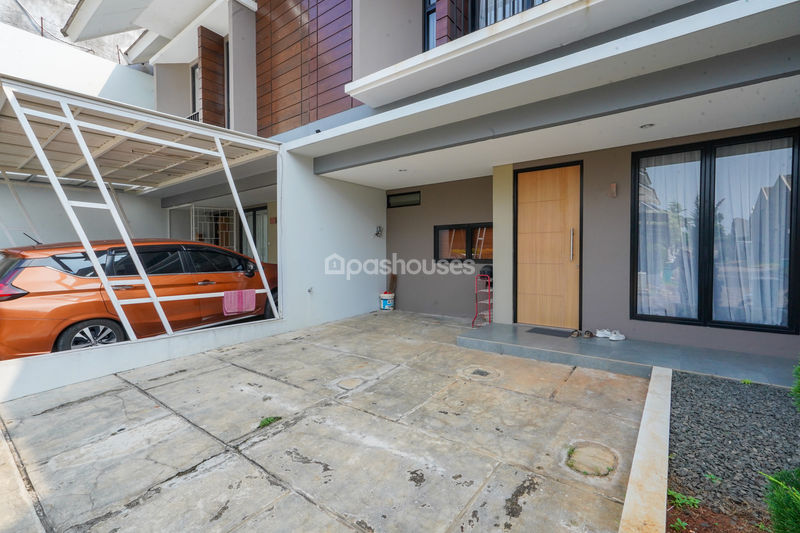 Naira Residence