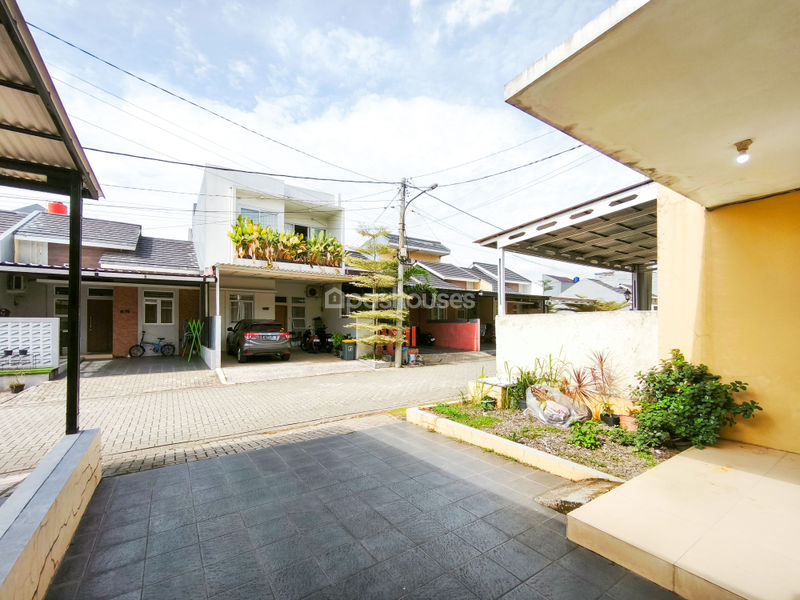 Metro Residence Cluster Pinewood Blok D3 No.9