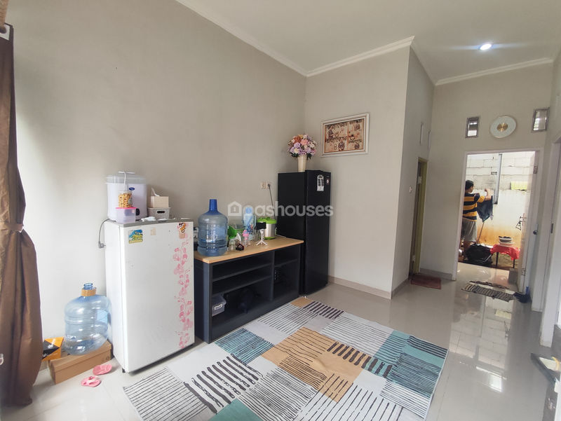 Perumahan Diamond Lake Side Blok K4 No.93