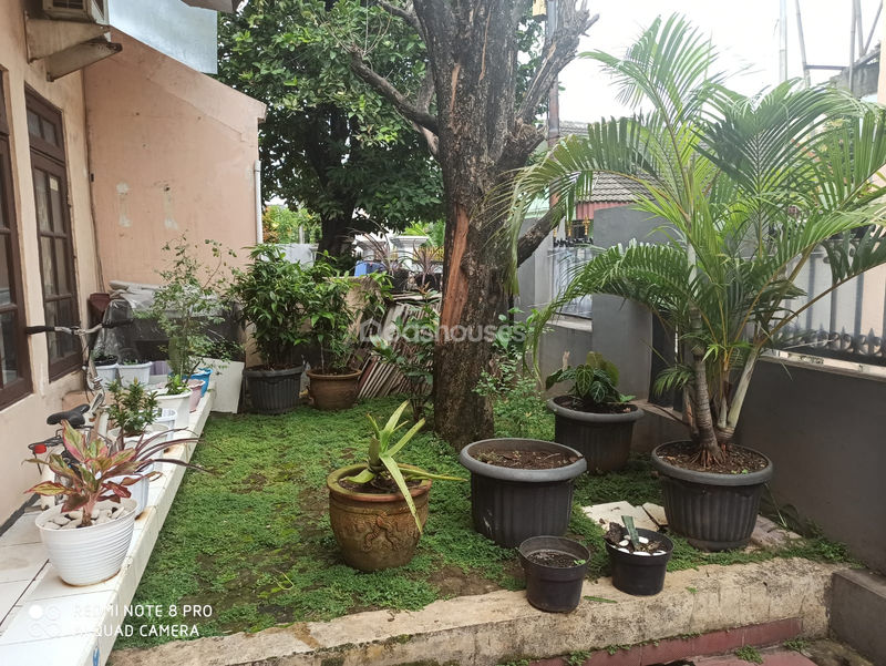 Jalan Robusta II Blok S8 Pondok Kopi