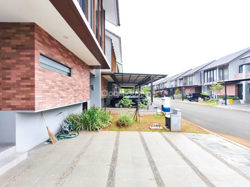 Perumahan Suvarna Sutera Cluster Andara