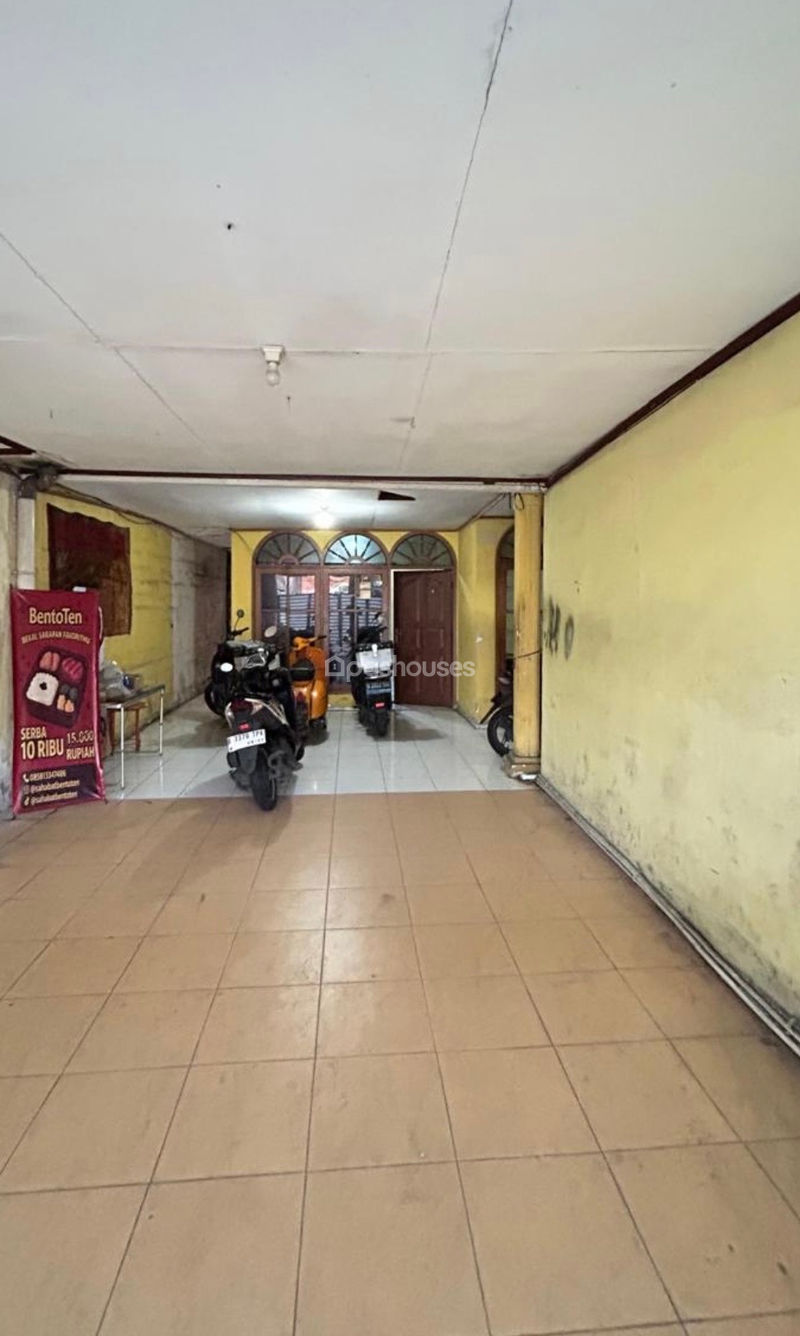 Jalan Cibubur I No.001