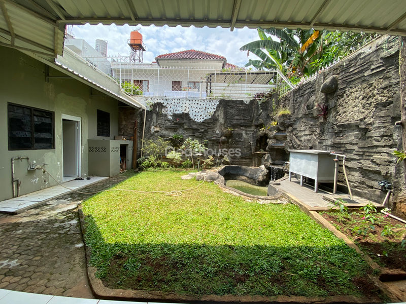 Perumahan Raffles Hills Cibubur