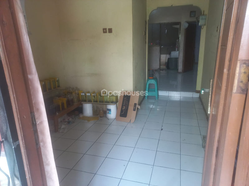 Jalan Utama Taman Walet Blok GWB No.8