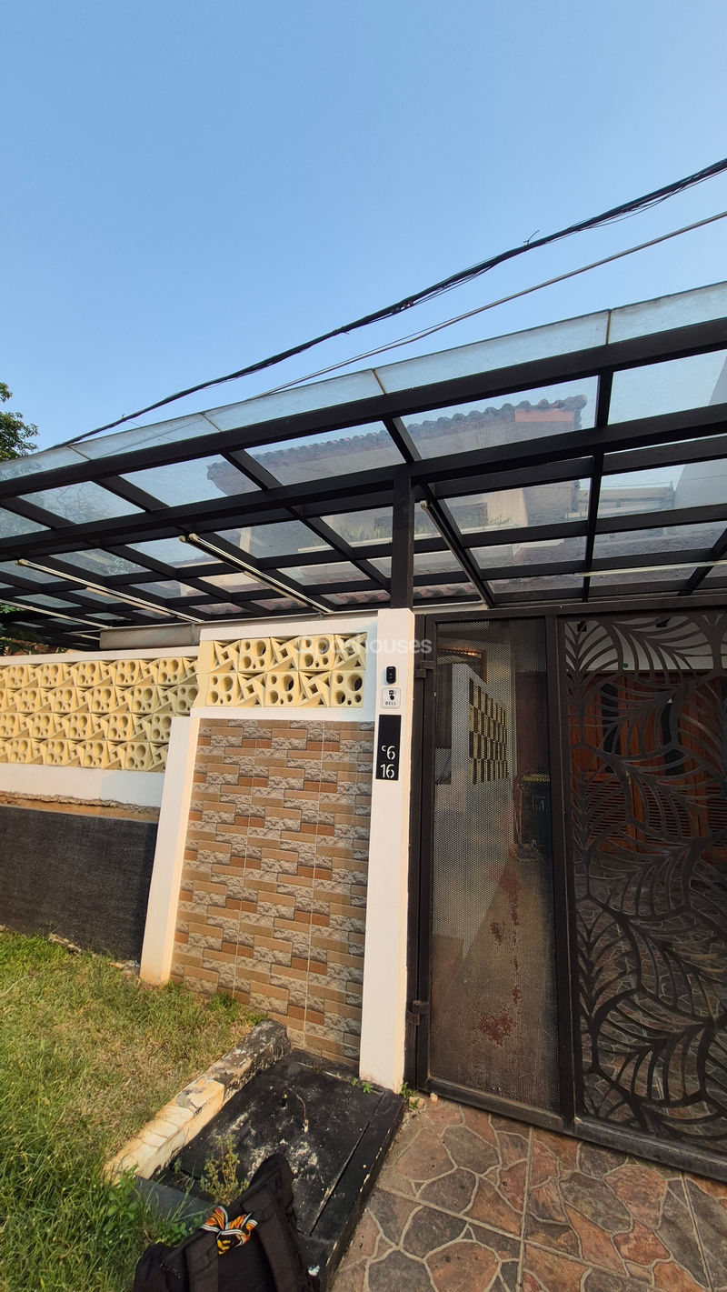 Perumahan Bumi Karang Indah, Jl Karang Asri III