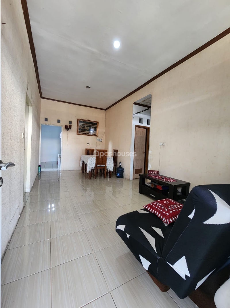 Griya Suradita Indah Blok J No.11