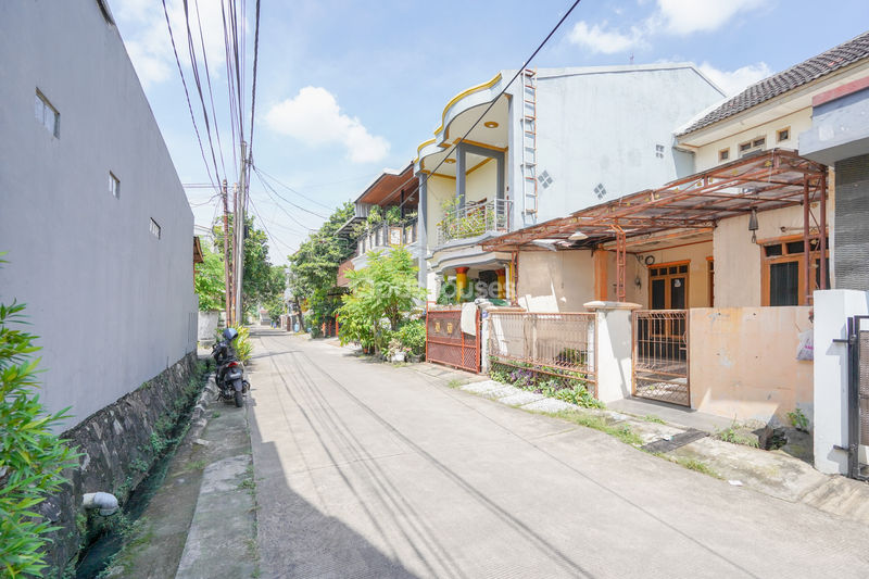 Bekasi Timur Regency Blok F2 No.25