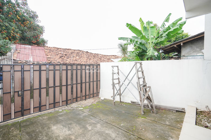 Jalan Tenggilis Bekasi