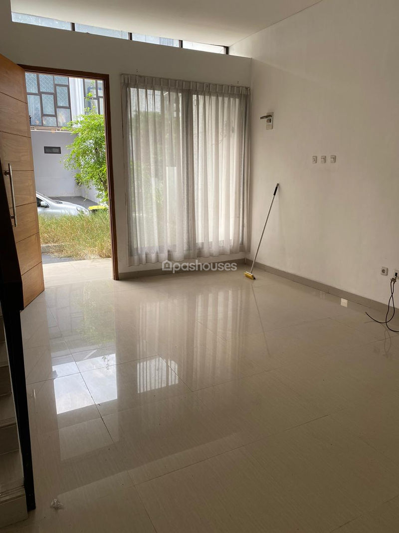Perumahan Belle Legoso Residence Blok C6