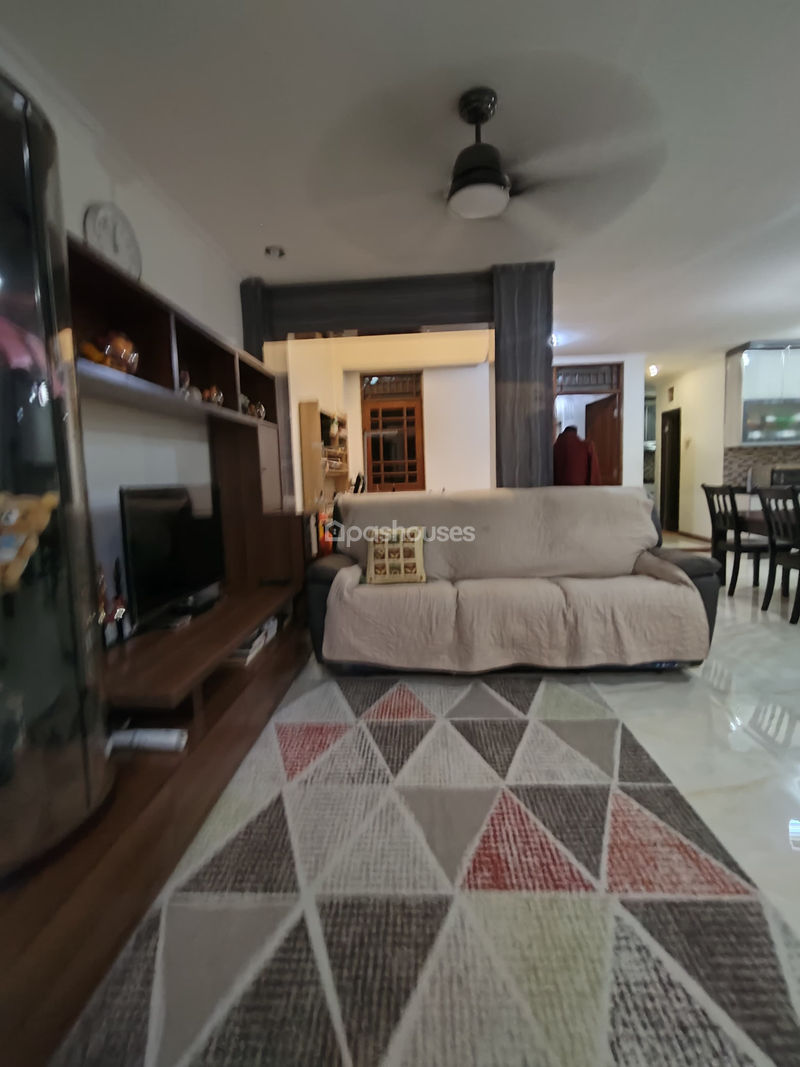 Jalan Danau Medara B1 No.112