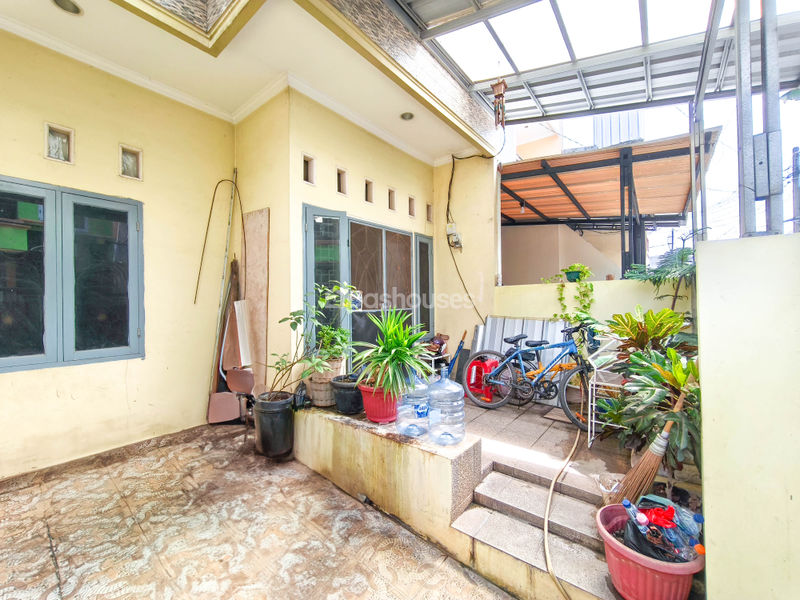 Jalan Pulo Indah Permai