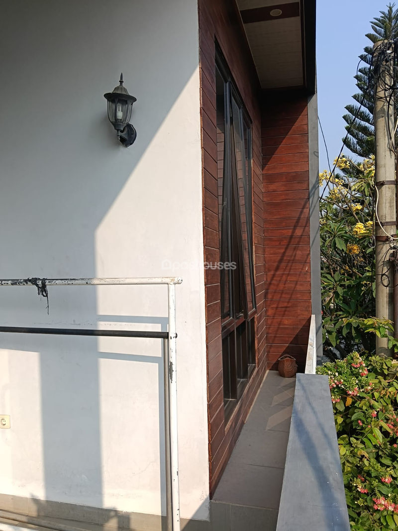 Jalan California 2 No.8