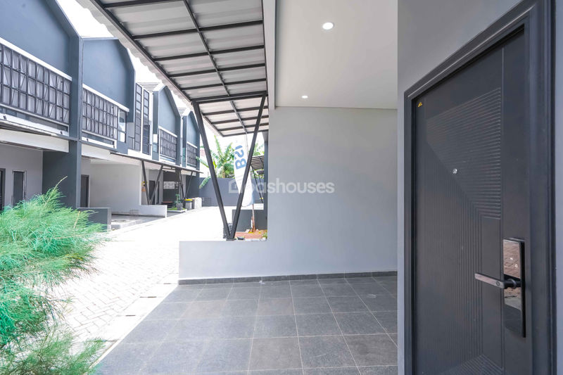 Perumahan Granada Residence No.5