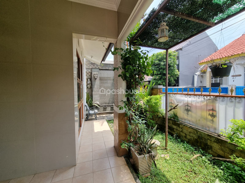 Jalan Purwa IV blok S No. 14-15