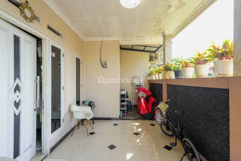 Perumahan Taman Raya Cluster Cendana Blok J8