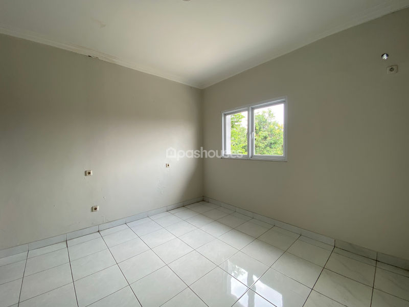 Perumahan Raffles Hills Cibubur