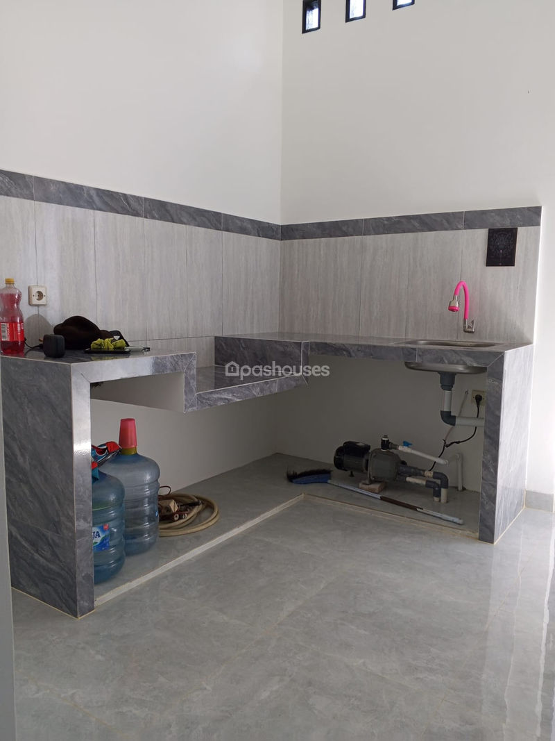 Perumahan Bukit Waringin, Blok E3 No.8 