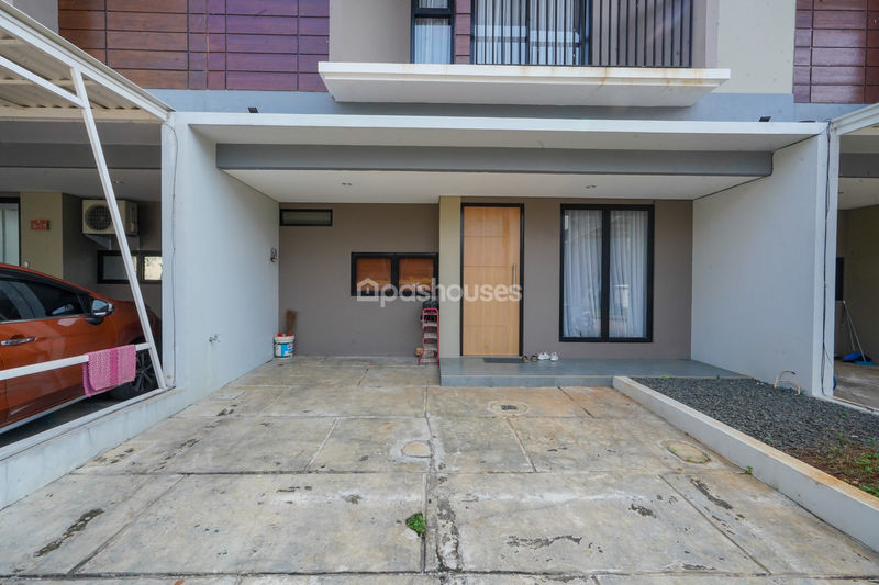 Naira Residence