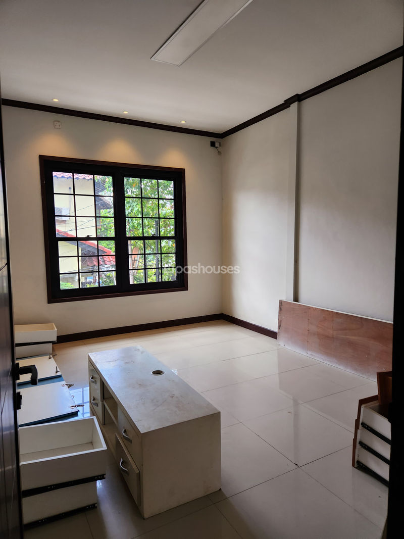 Perumahan Pondok Bambu Blok B No.24