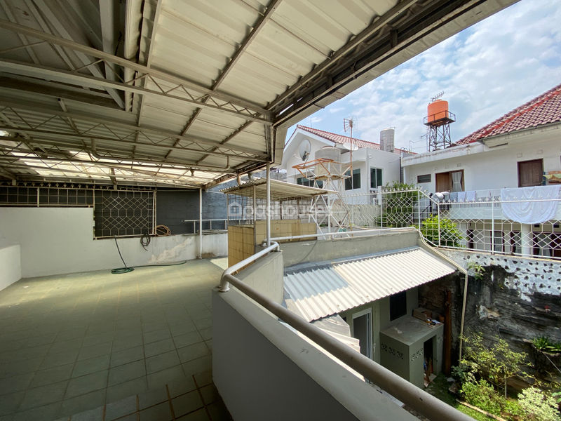 Perumahan Raffles Hills Cibubur
