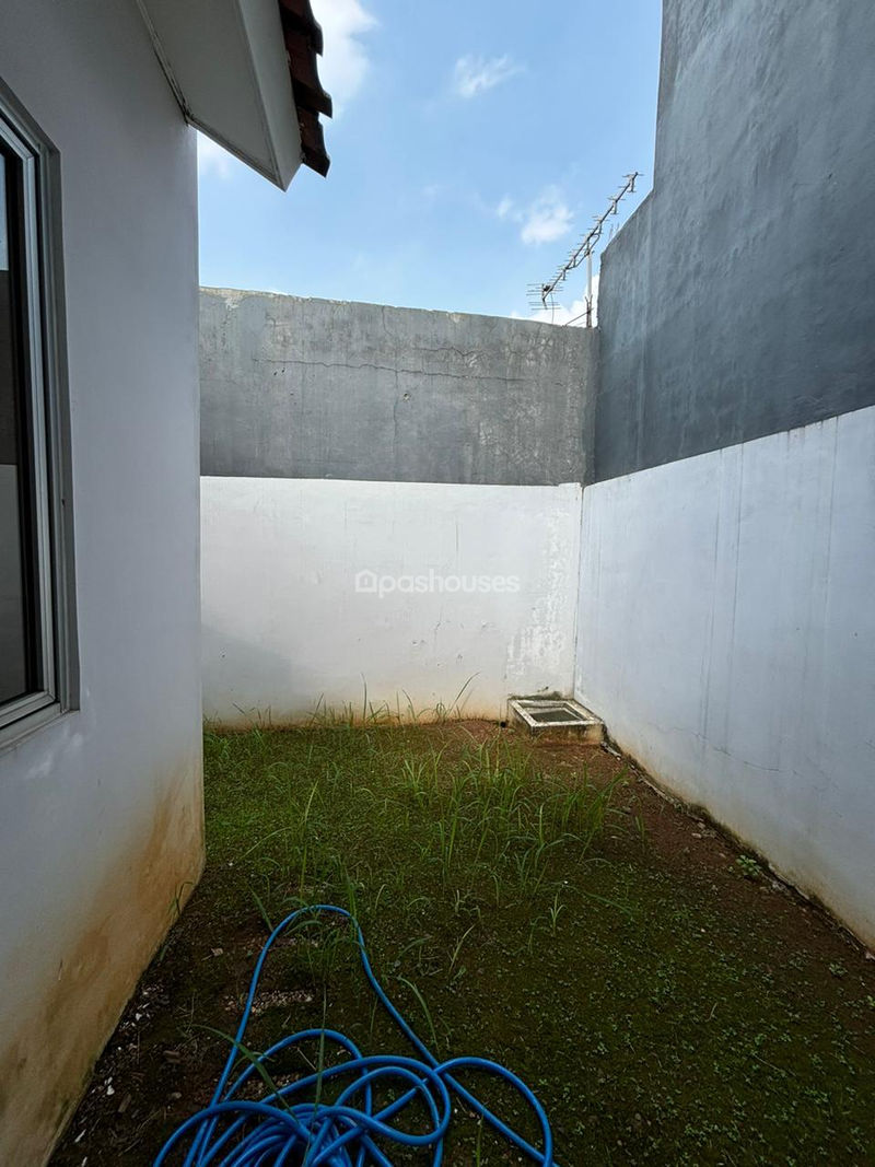 Perumahan Navona Village Blok AC4 No.1