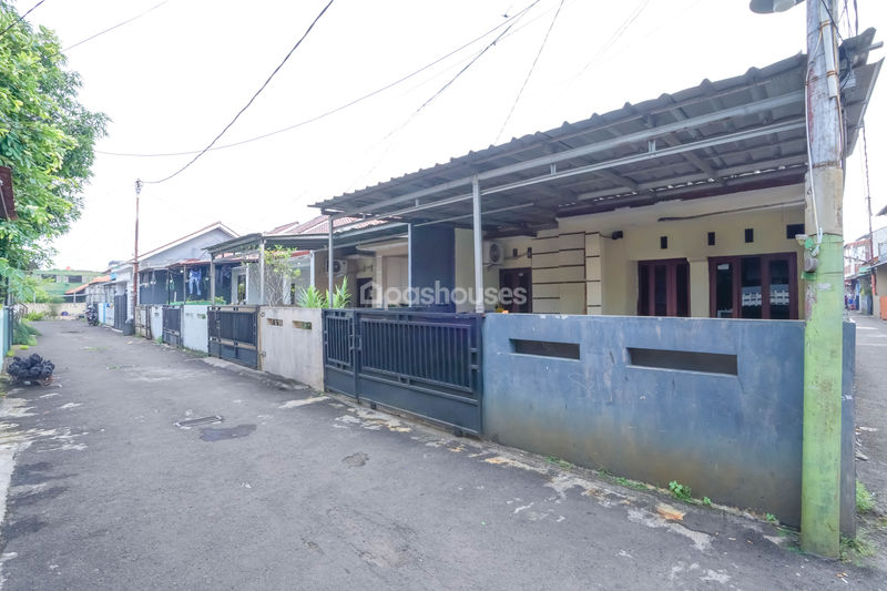 Jalan Raya Pramuka Depok