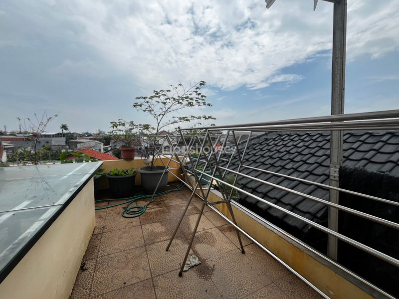 Jalan Kebantenan 7 No.49