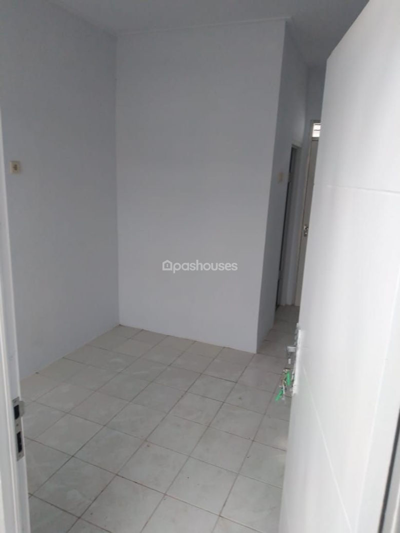 Perumahan Bizhome Cluster Beryl Blok R27/06
