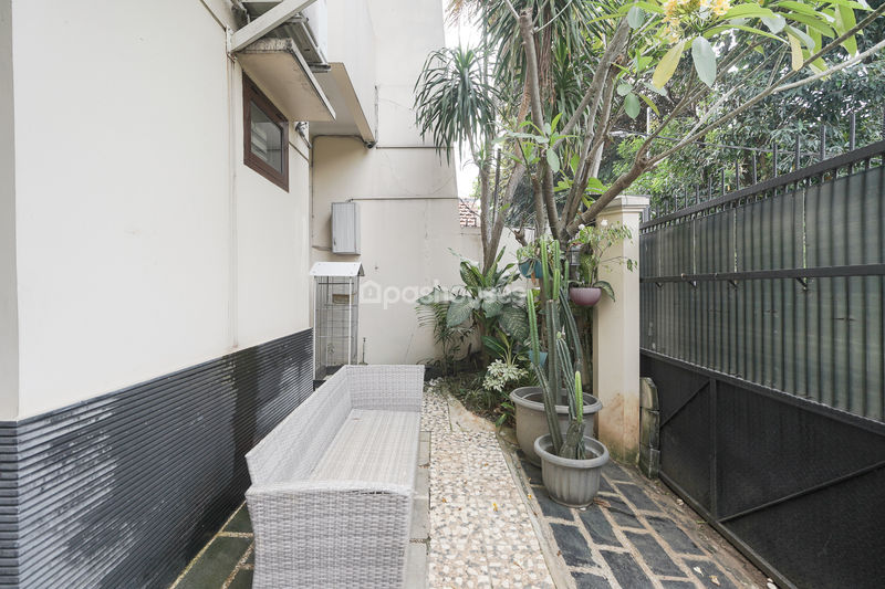 Jalan Tebet Timur Dalam 10 A No. 1