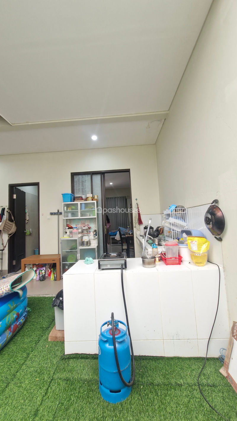 Cluster Woodchester Kota Deltamas Blok F No.8