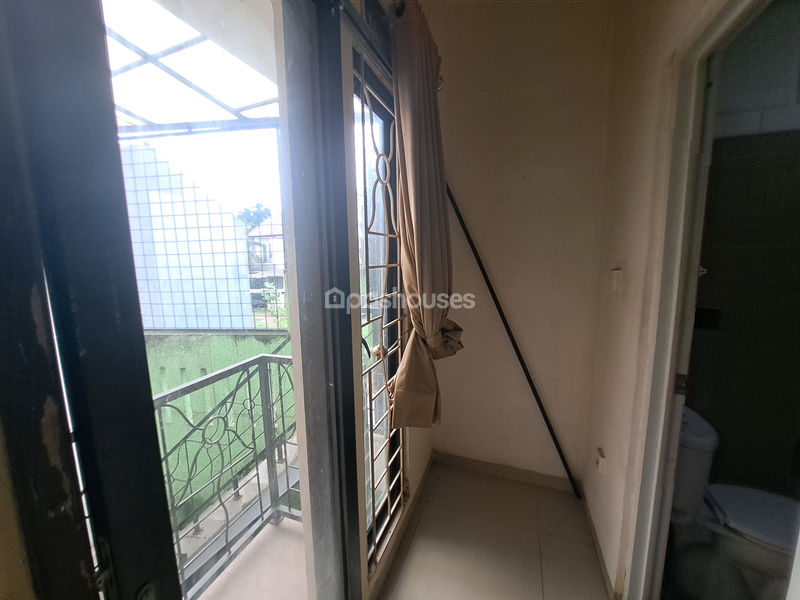 Kompleks Flo Residence Kav 4 No.1