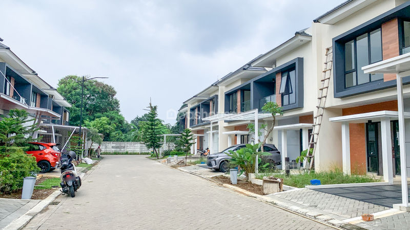 Pine Residence