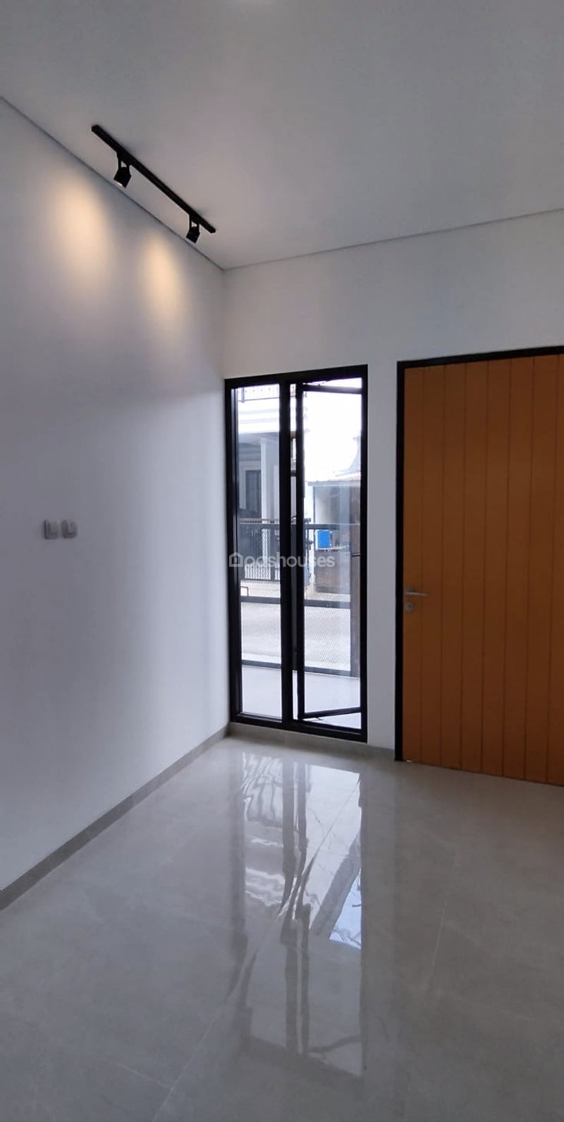 Perumahan Dukuh Zamrud Blok E8 No.29