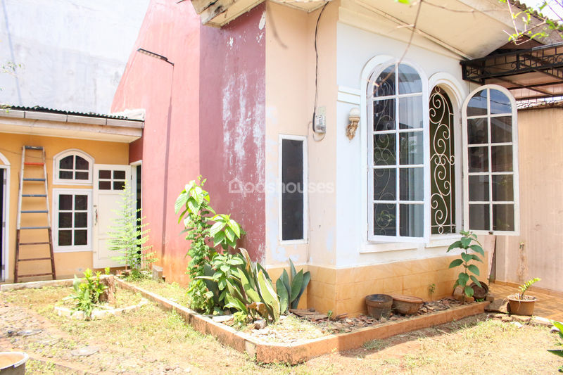 Bukit Rivaria Sawangan Blok B4 No.31