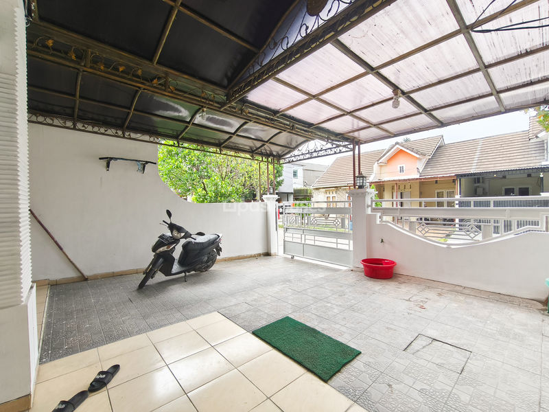 Villa Mutiara Gading 3 Cluster Verona Blok C3 No.2