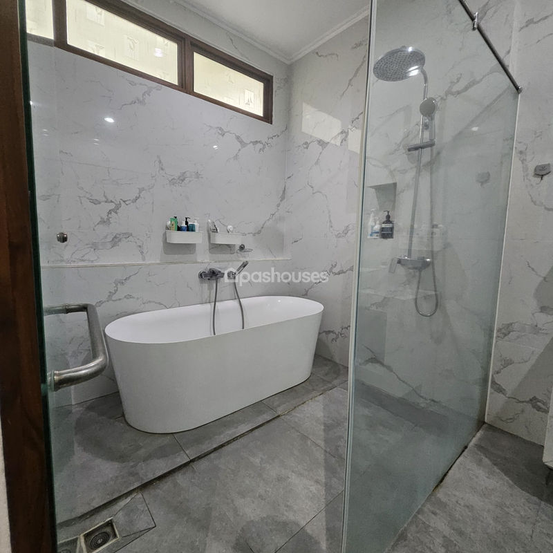 Perumahan Metland Menteng Cluster Victoria Blok G6 No.1