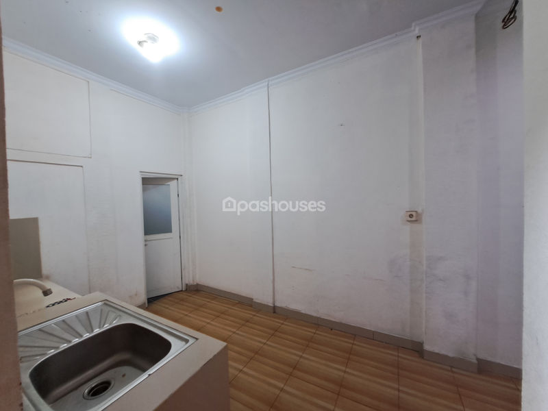 Kompleks Flo Residence Kav 4 No.1