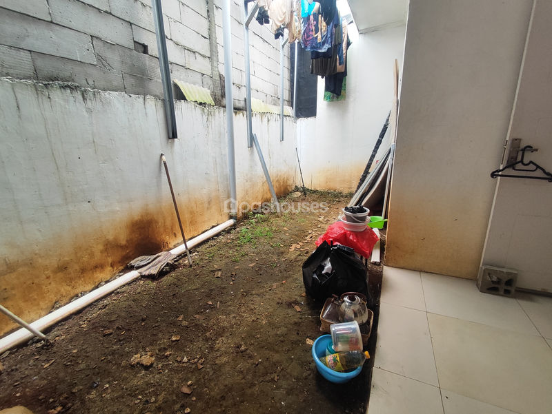 Perumahan Diamond Lake Side Blok K4 No.93