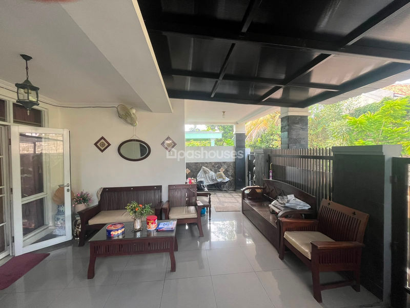 Jalan Bunga Sakura XVI Blok V No.17 